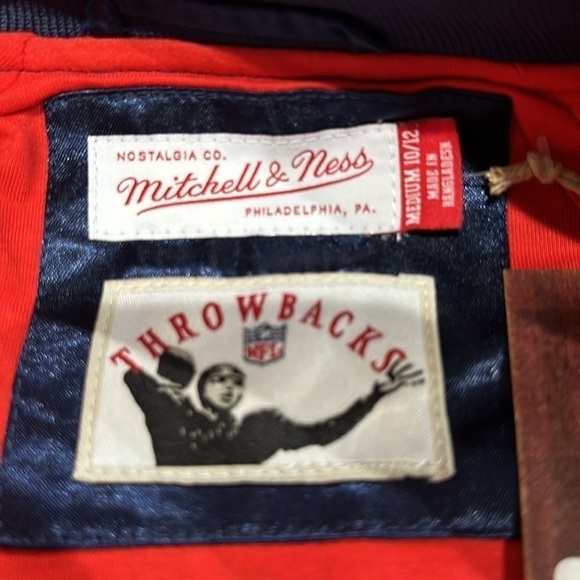 NWT - Youth Mitchell & Ness Throwbacks NFL Patriots Satin Jackets - Picture 5 of 7